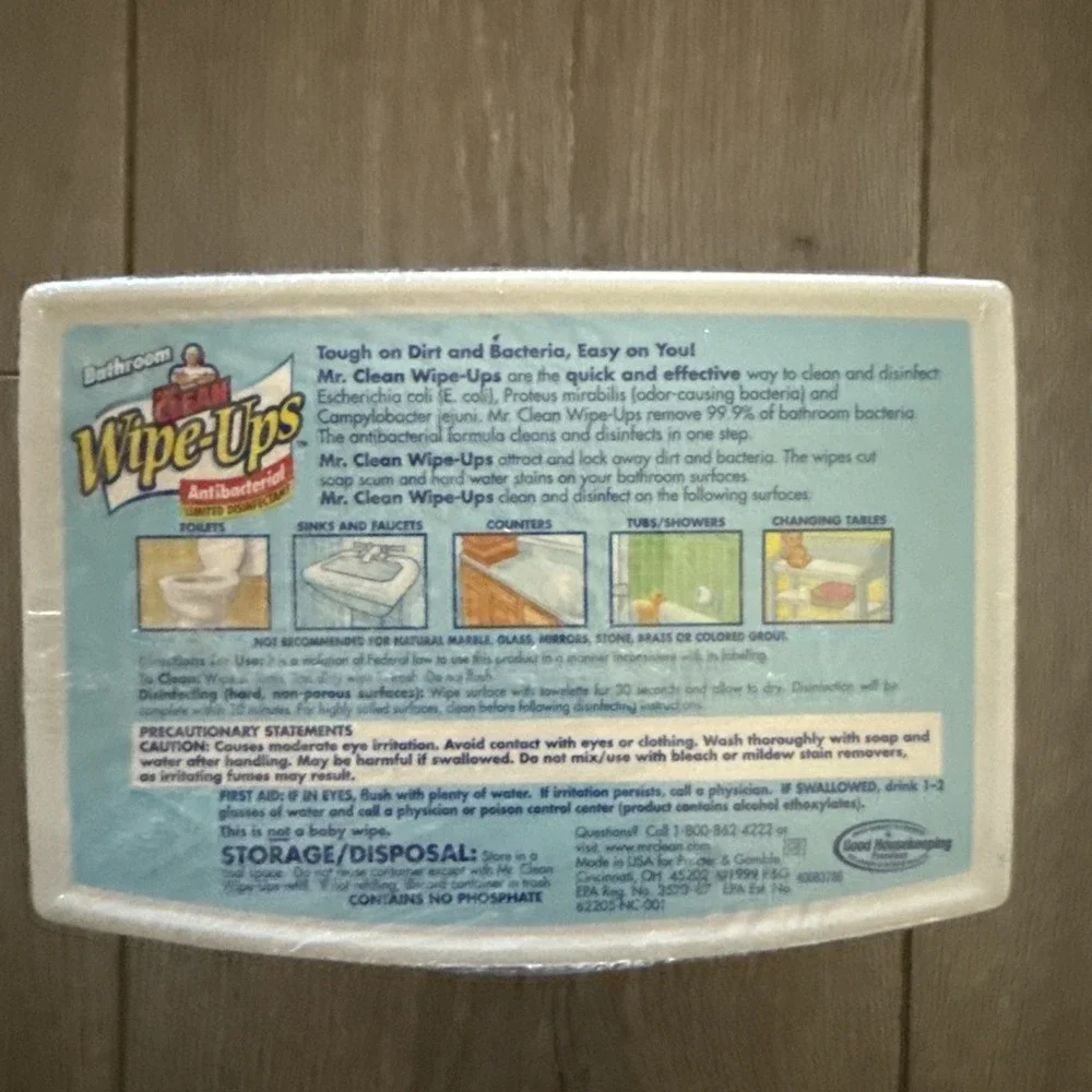 Mr. Clean Cleaner Wipe-Ups Wet Wipes Pop Up Plastic Dispenser NOS 90s Movie Prop